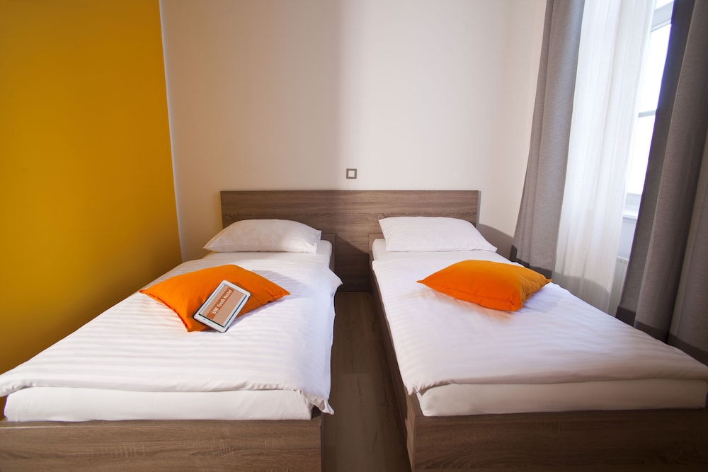 Hostel Uni 6/34