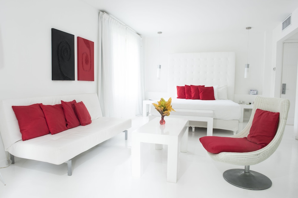 Le Cameleon Hotel 44/65