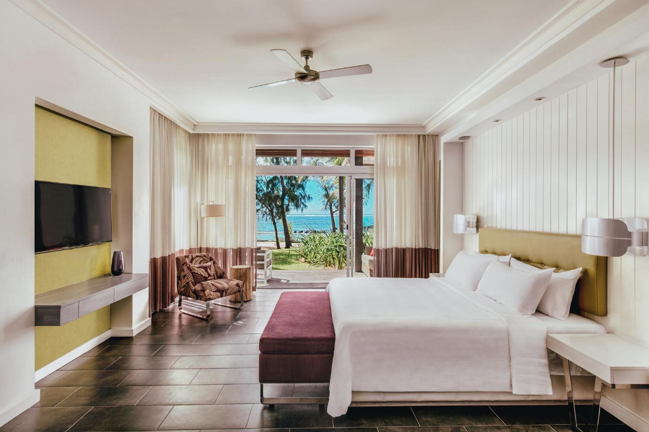 Long Beach, Suite, King Bed