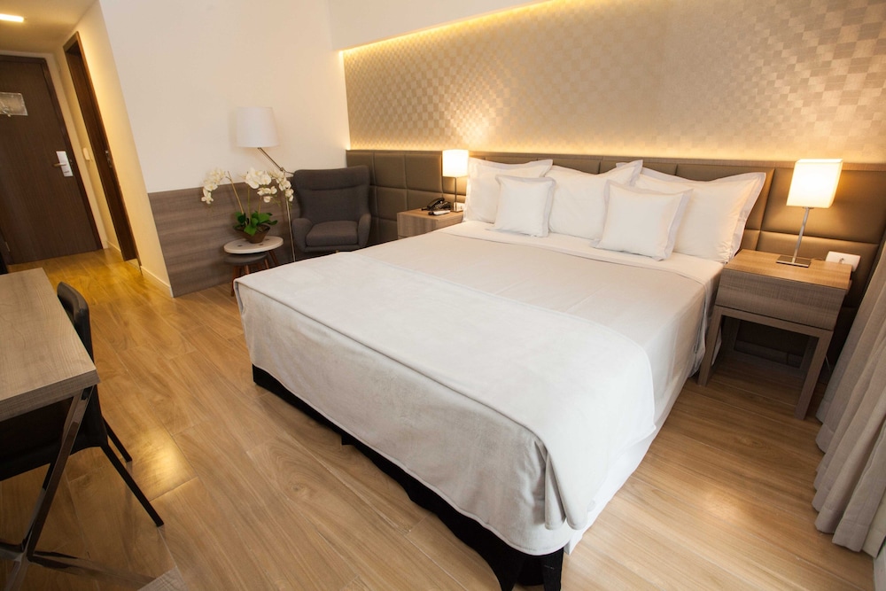 DELUXE, DOUBLE BED, BALCONY