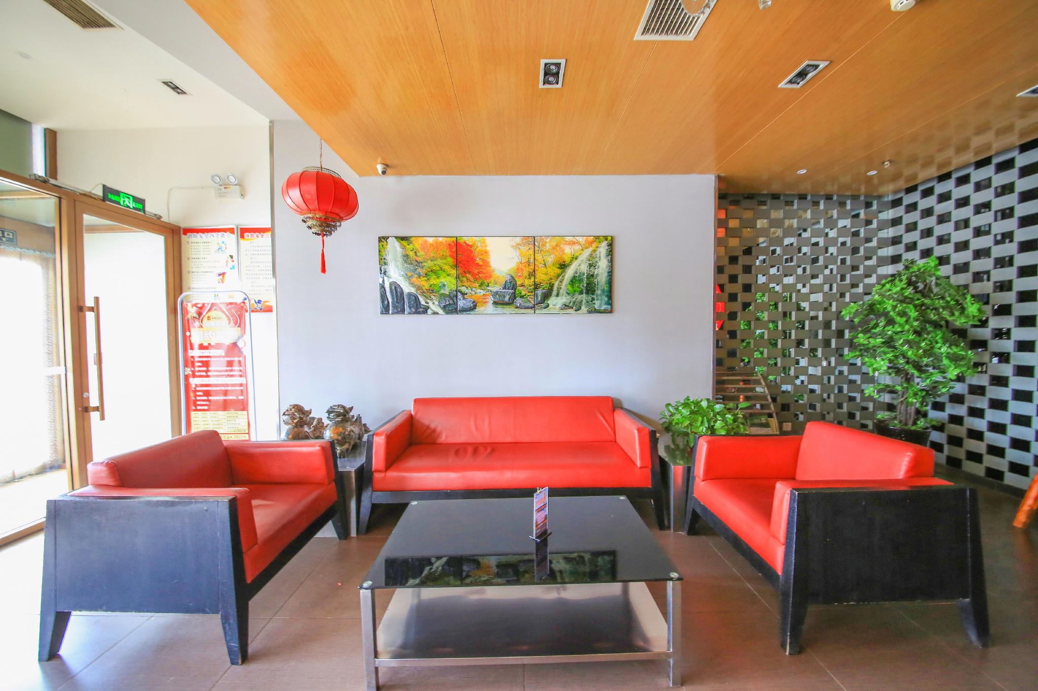 Jinjiang Inn (Ulanqab Jining Railway Station Xingfu Road) 31/40