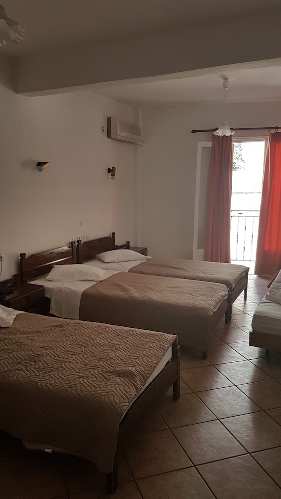 Orfeas Hotel 31/48