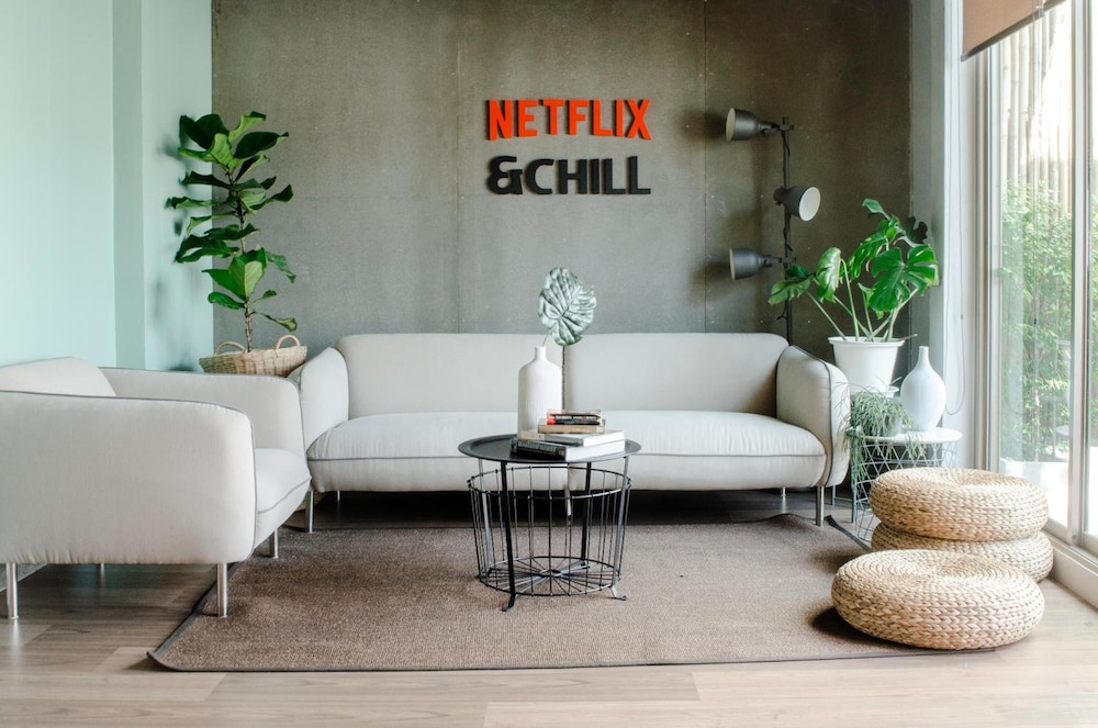 Whereder Poshtel 32/50