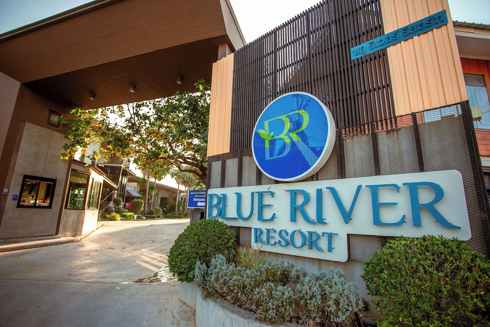 Blue River Resort 3/50