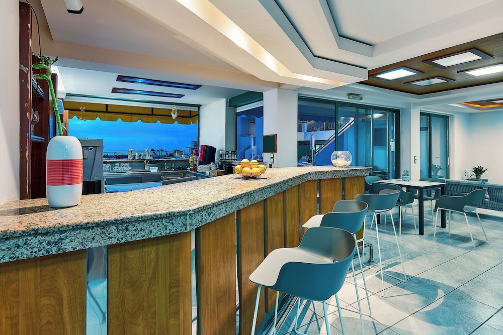 Bella Vista Hotel Apartments 34/49