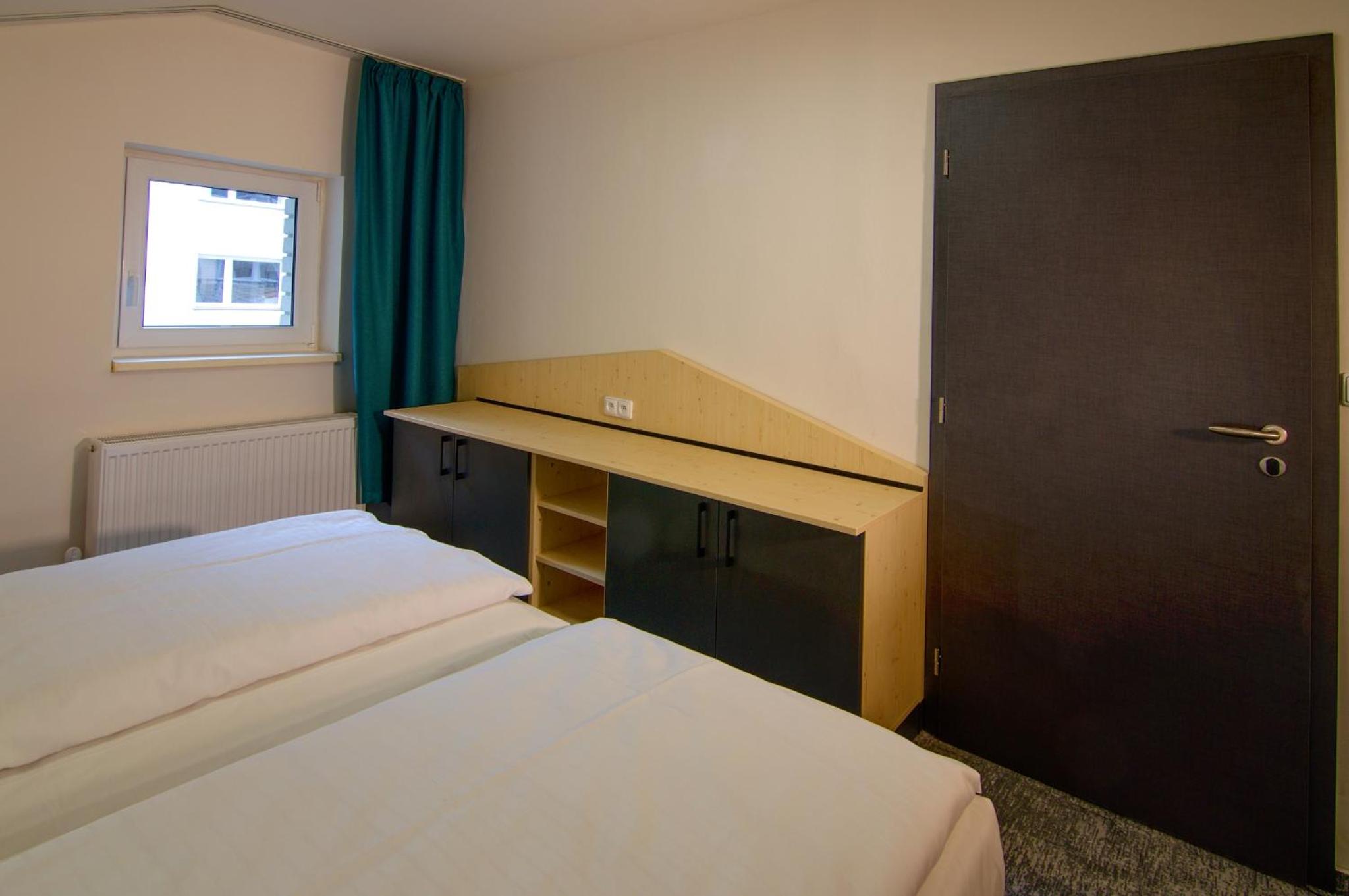 غرفة ثلاثية بشرفة، Hotel Srni 2/7