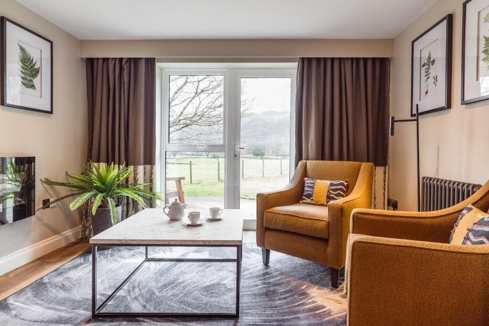 Borrowdale Gates 42/66