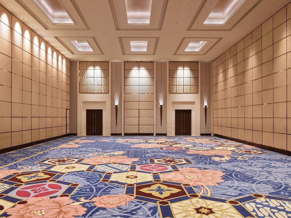 Fairmont Jakarta 69/77