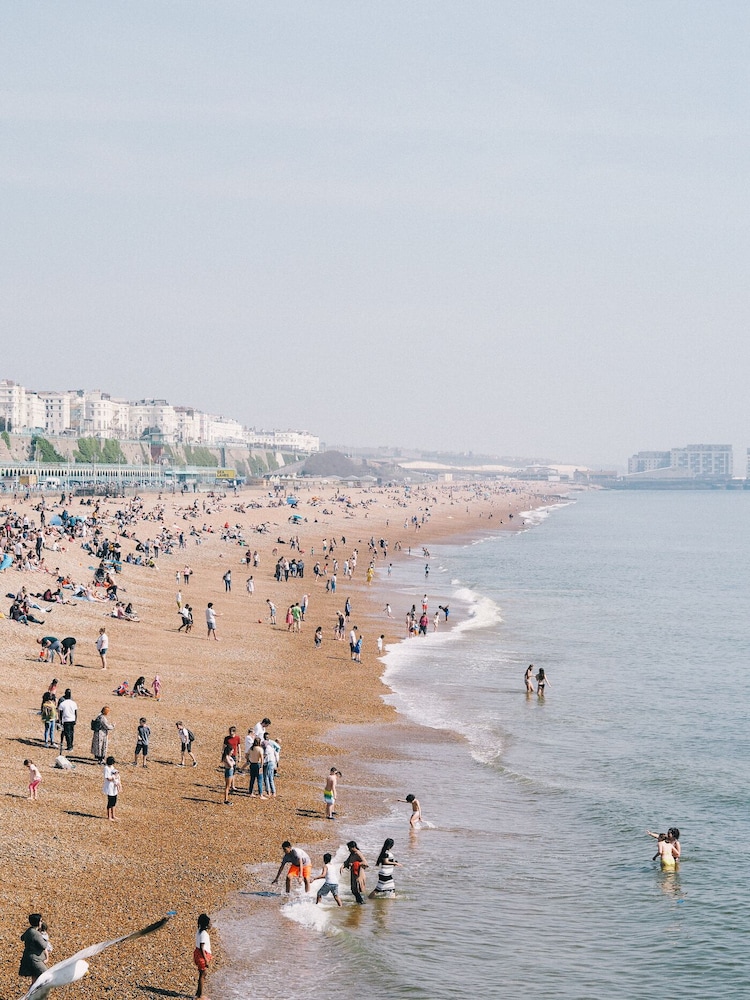 Artist Residence Brighton 41/50