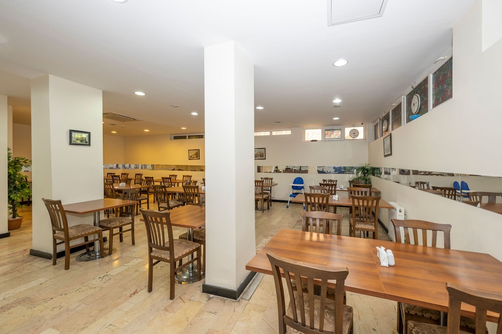 TUGRA HOTEL 50/65