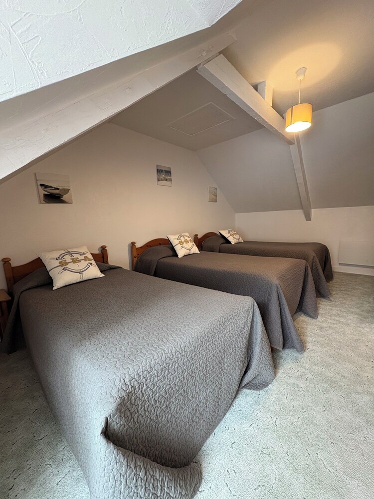 2 Bedrooms, Comfort, Cottage, King Bed, 3 Beds