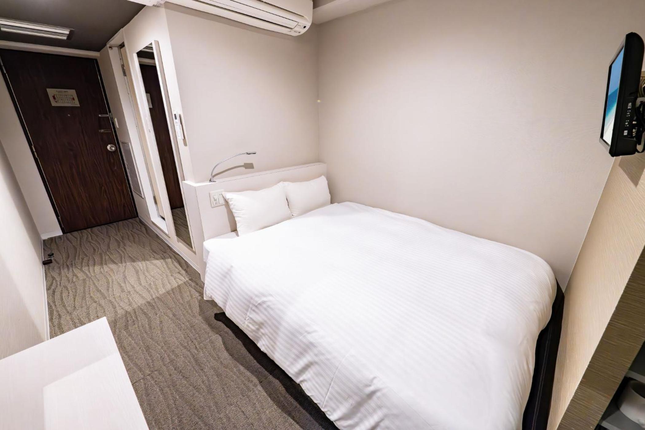 Room, Double Bed, Smoking