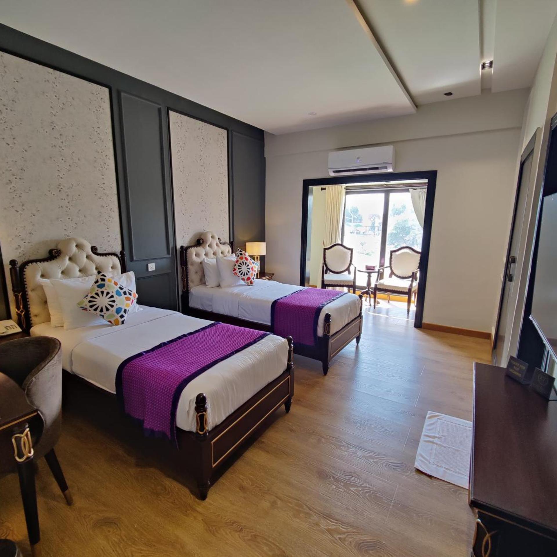 RT Grace Royal Taj Hotel Sukkur 20/58