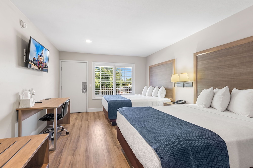 Hotel 414 Anaheim 21/66