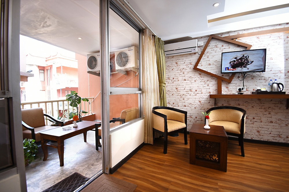 Hotel Jampa 32/50