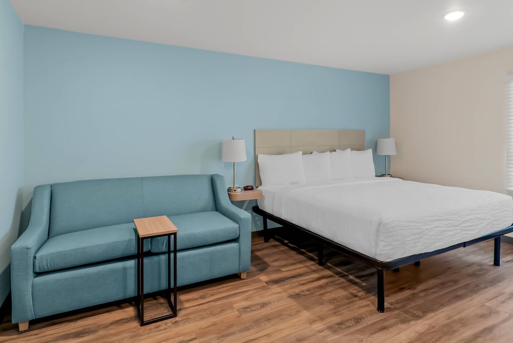 Efficiency, King Bed, Accessible