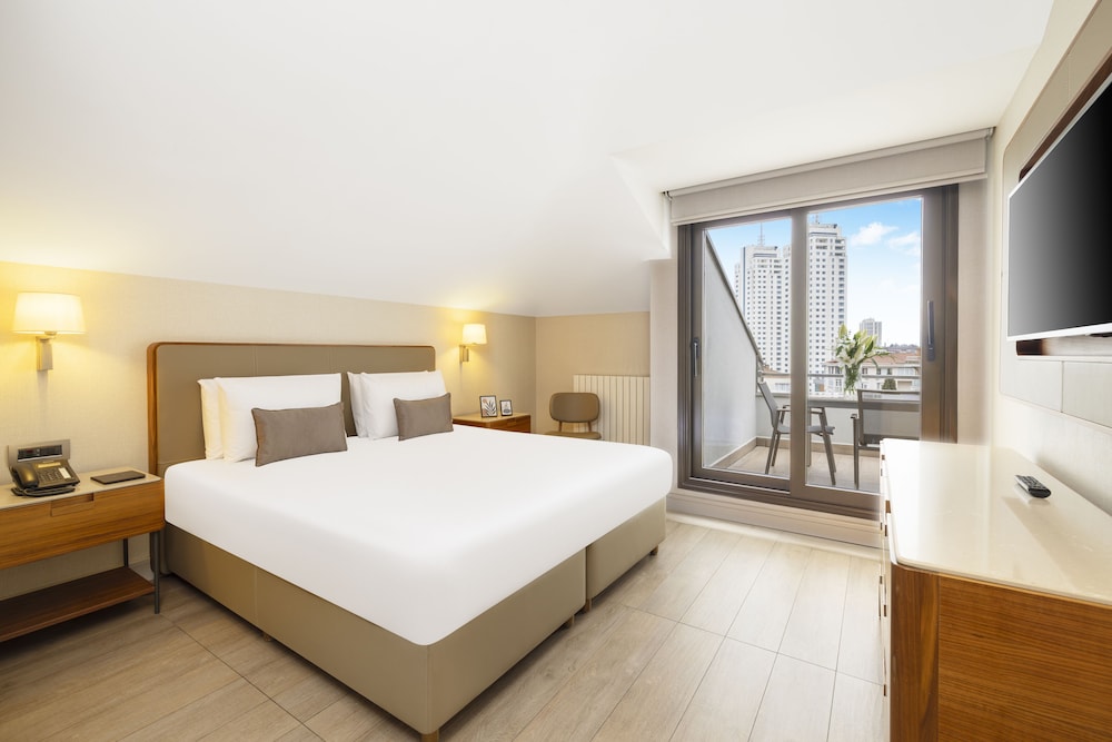 Tzl Suites 19/69