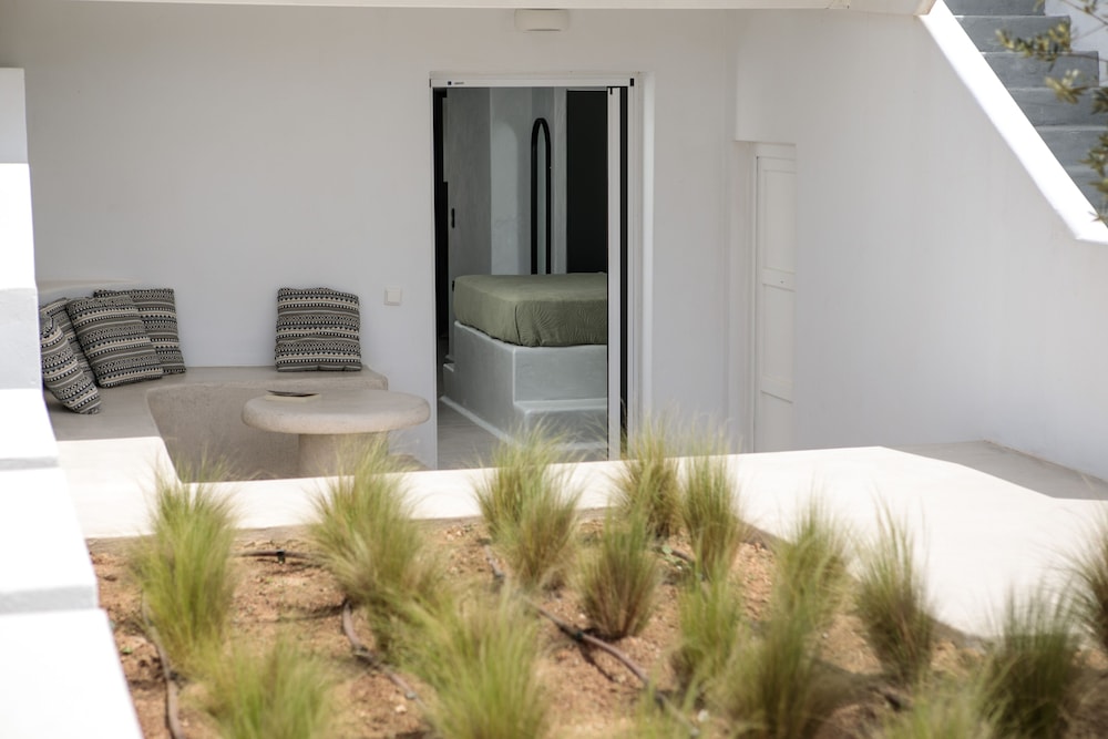 Iphimedeia Apartments Suites 2/75