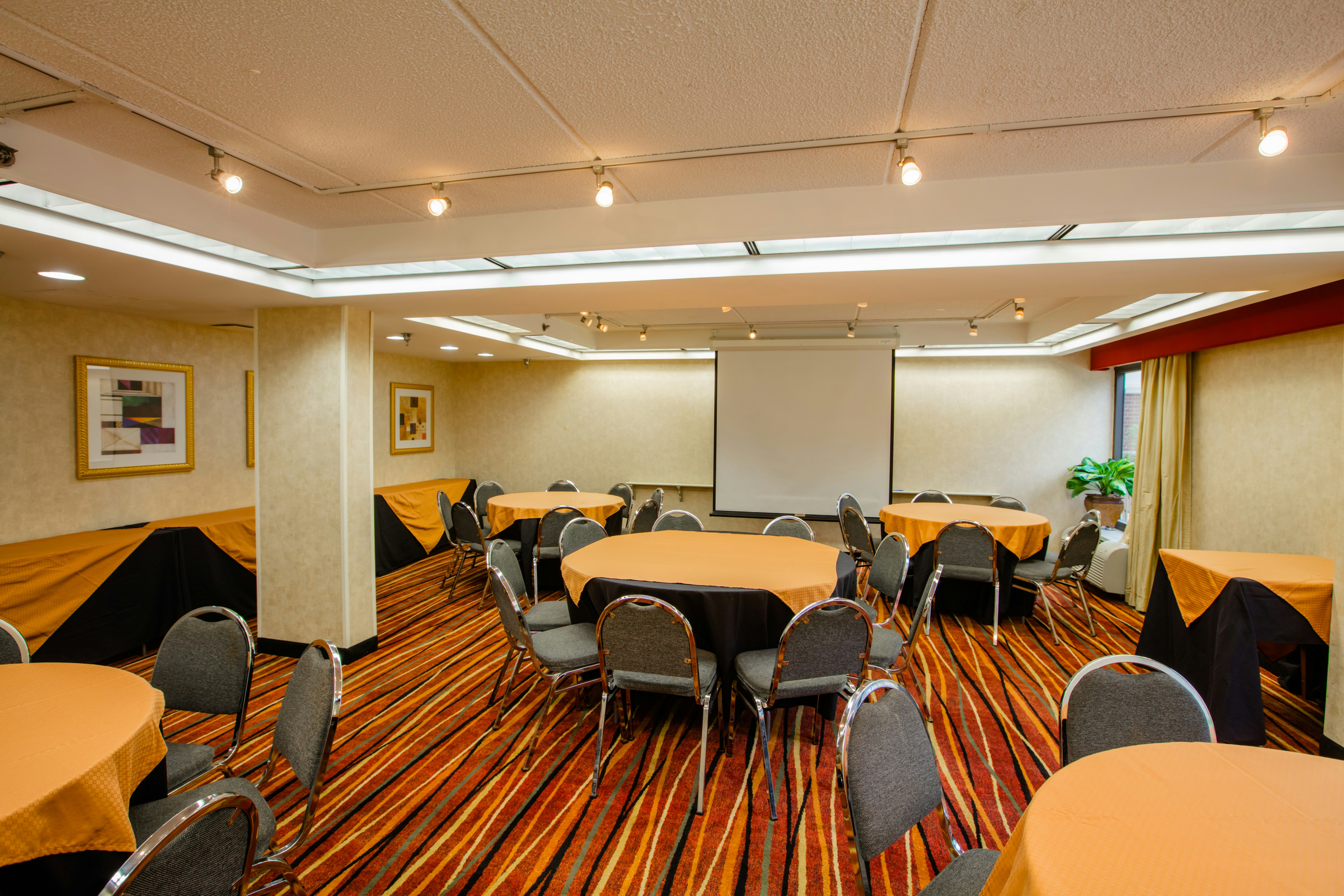 Hampton Inn Atlanta-Northlake 35/43