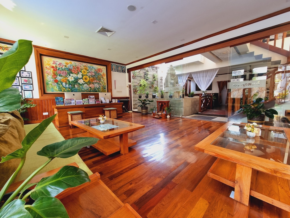 Maison Saiko Angkor Boutique 35/50