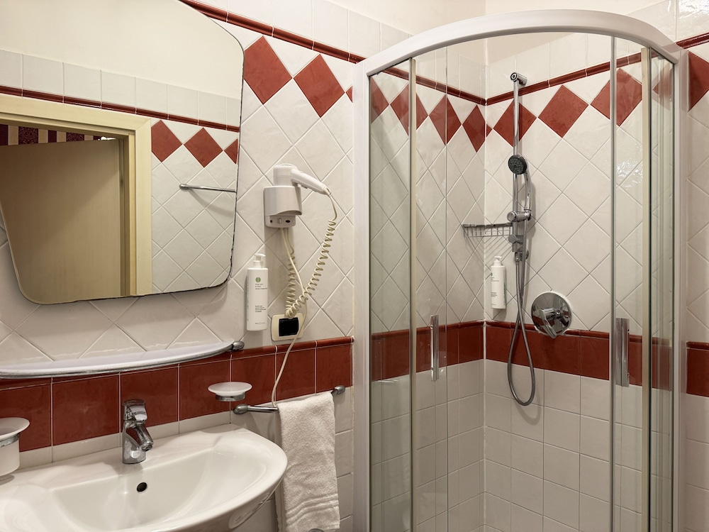 Hotel Alcyone 62/63
