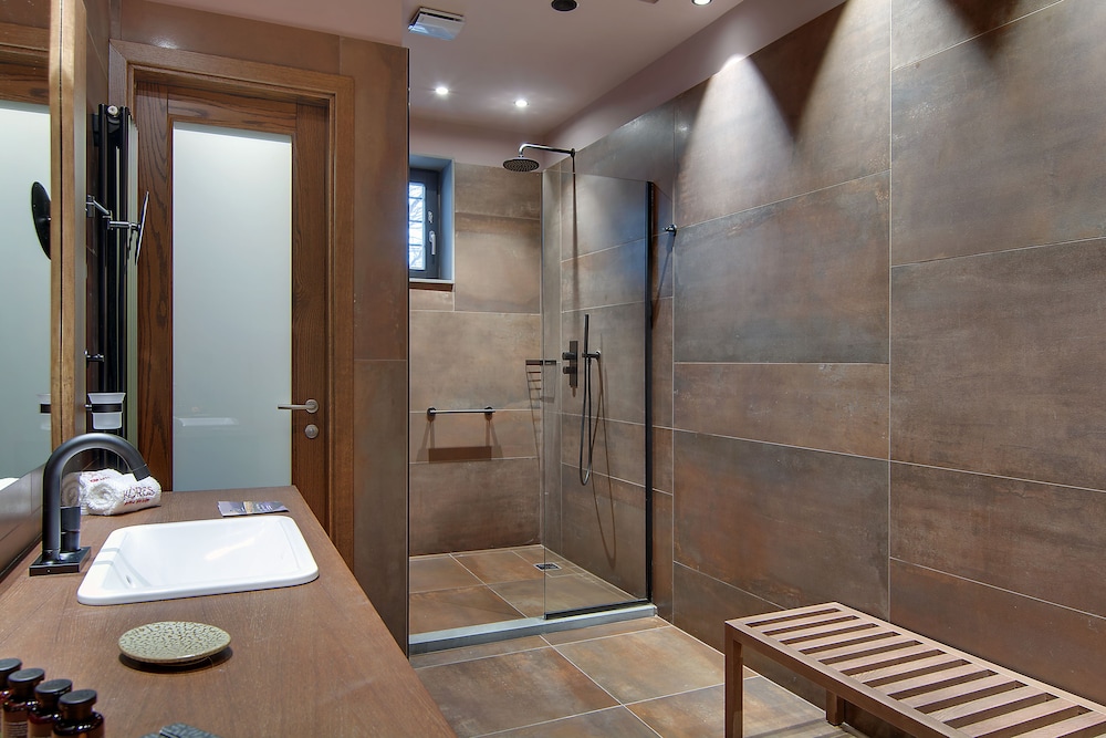 Kores Boutique Hotel & Spa 48/50