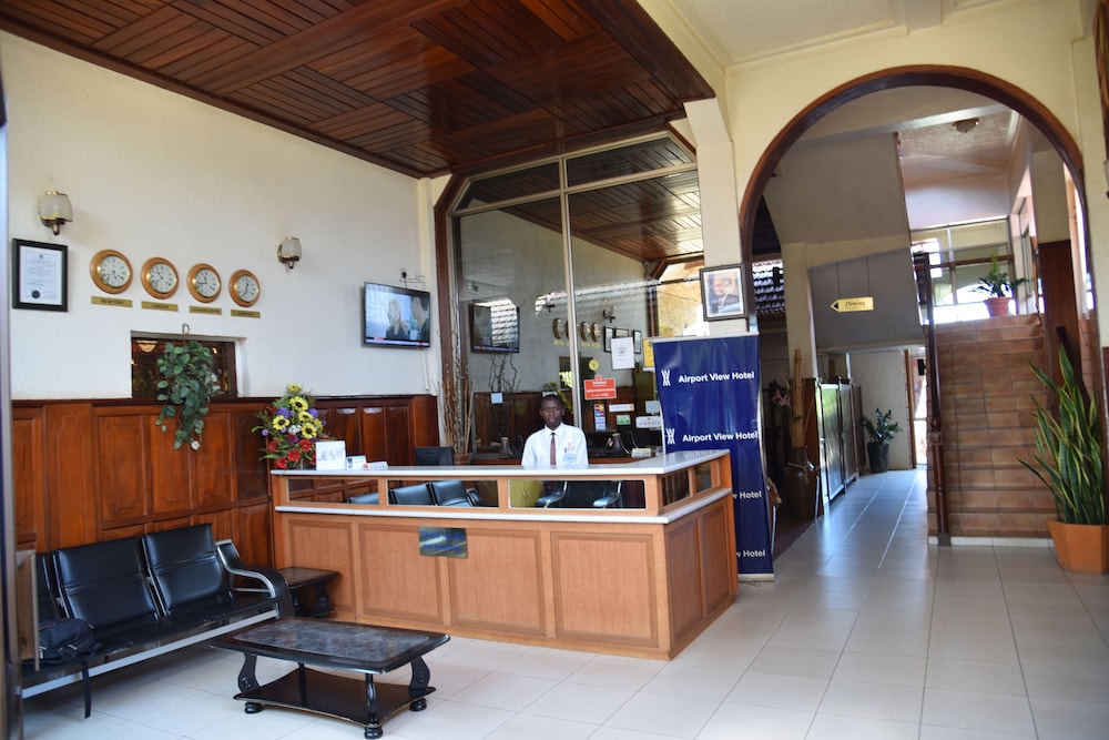Airport View Hotel 6/50