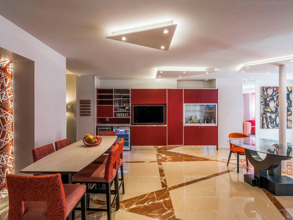 Mercure Paris Pont de Levallois Neuilly 21/43