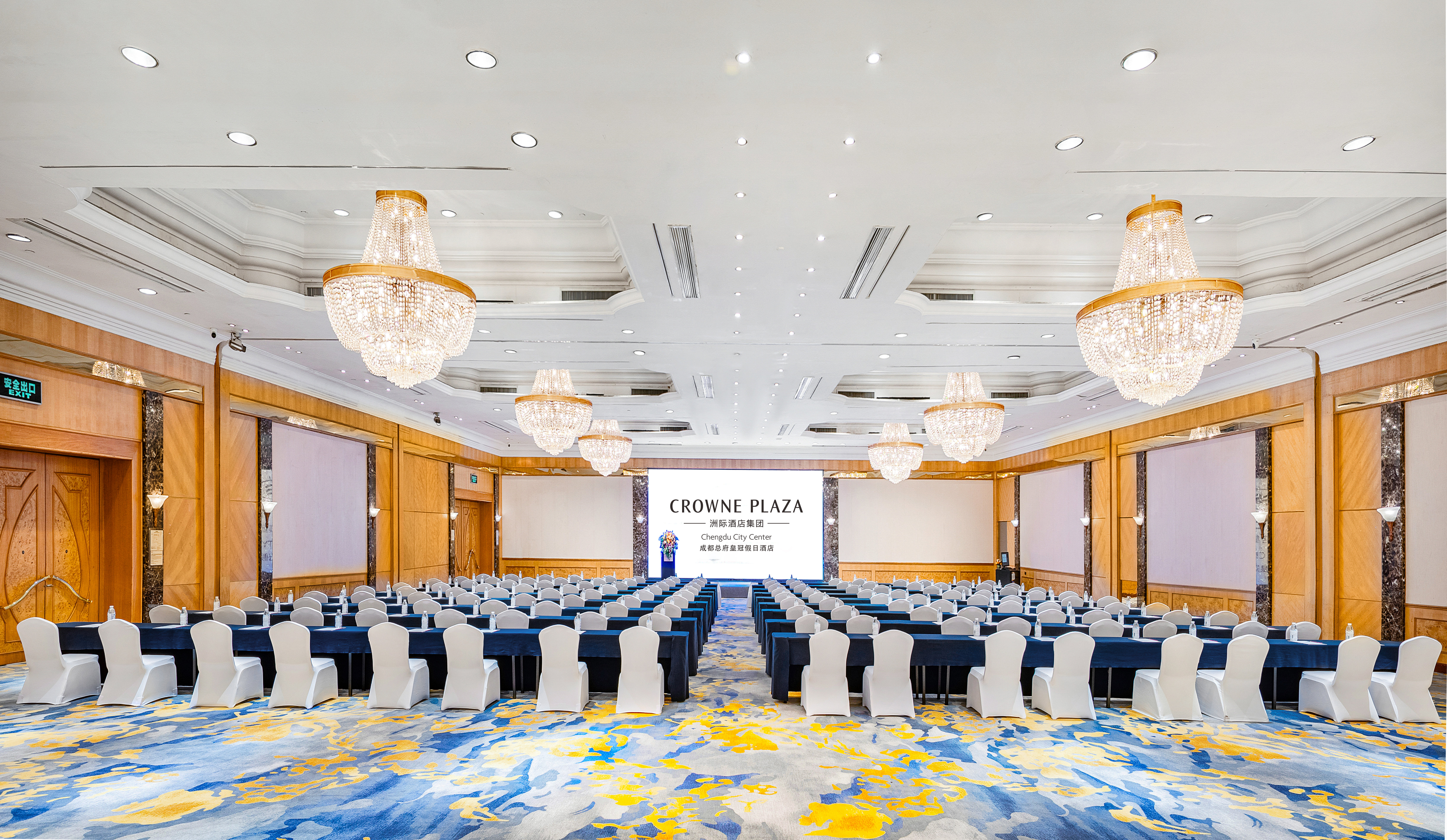 Crowne Plaza Chengdu City Center 64/74