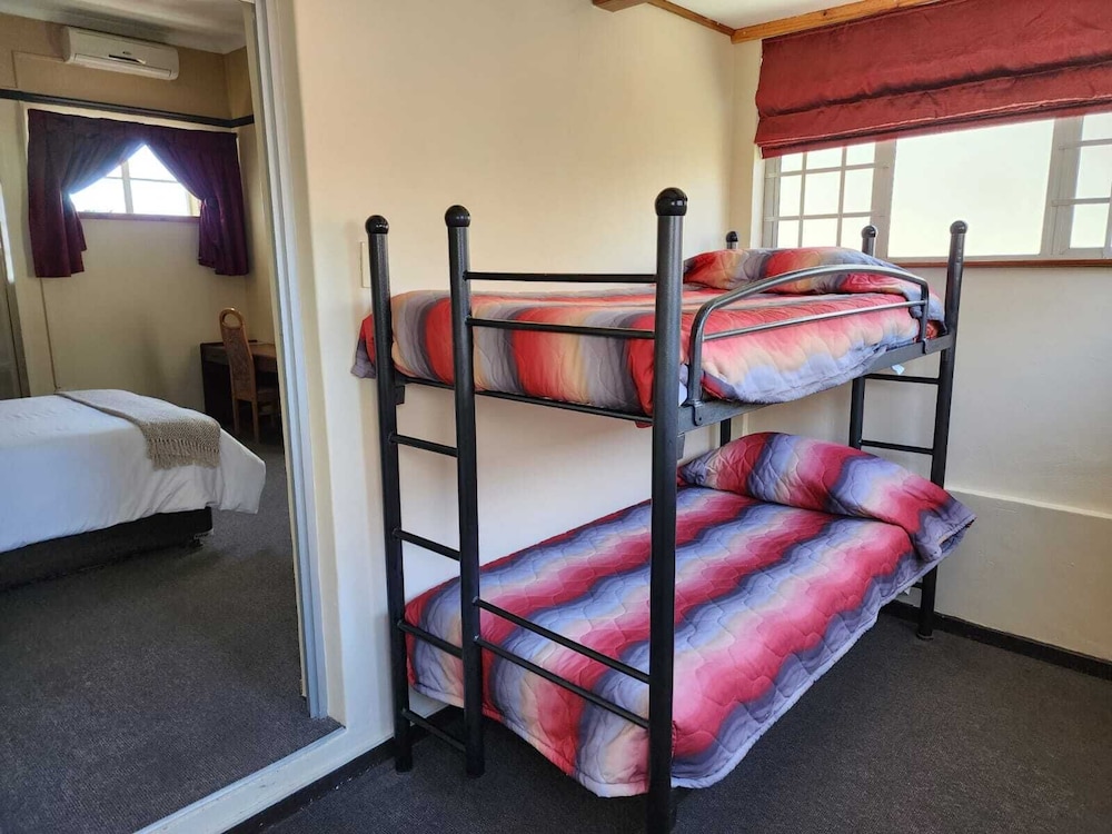 Royal Hotel Ladysmith 19/41