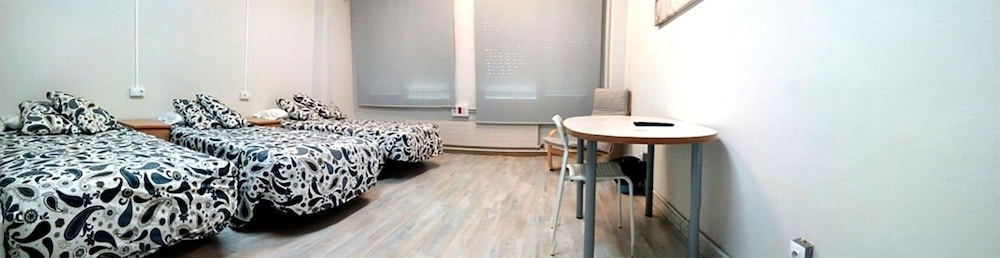 Albergue Jaca 12/44