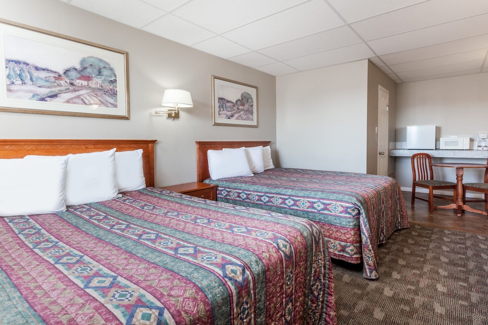 Tel Star Motel 16/50