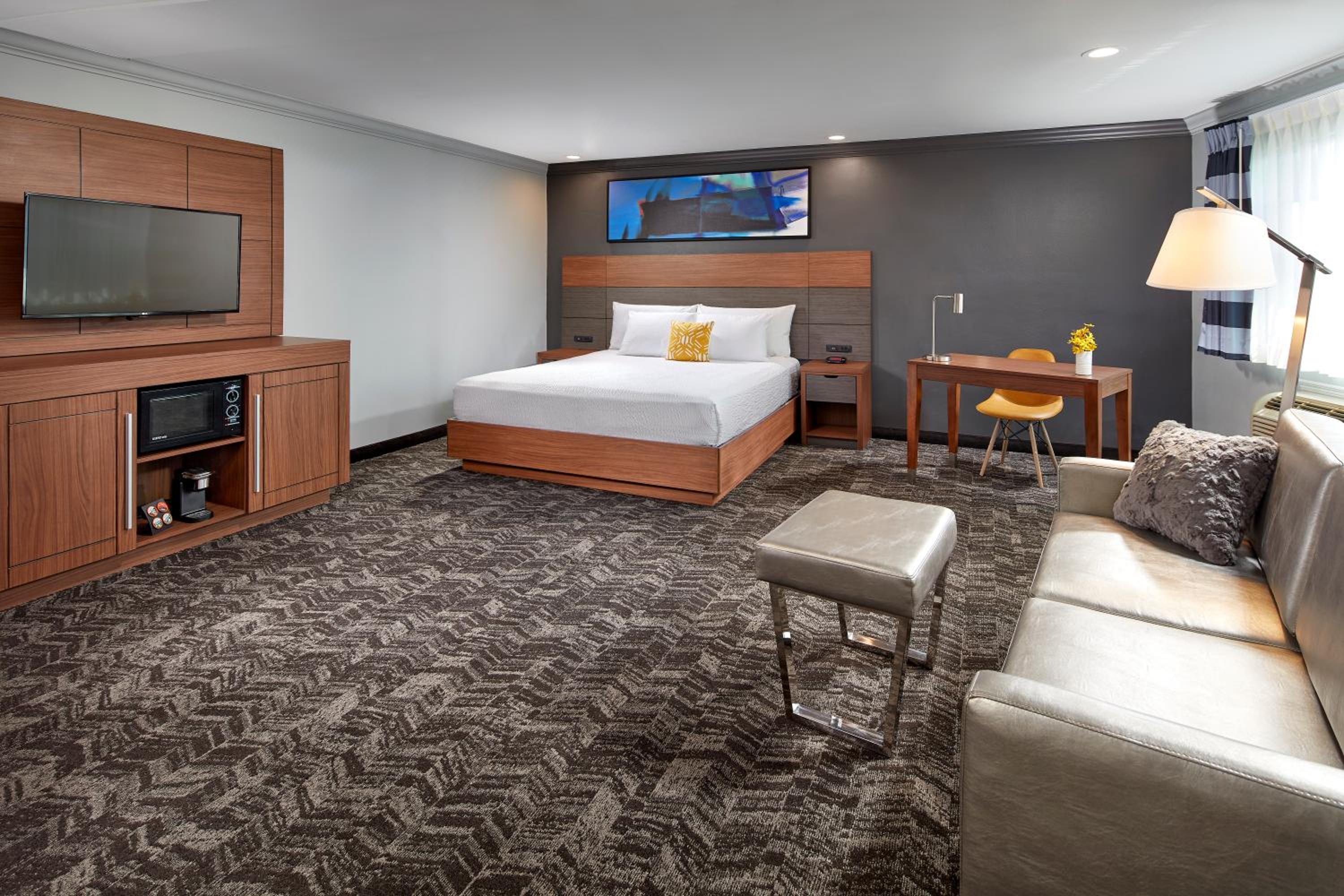 Studio Inn and Suites 11/23