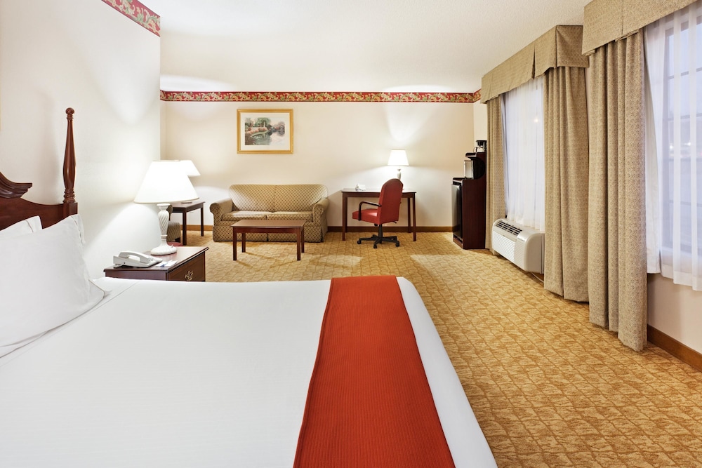 Holiday Inn Exp Winston Salem 19/48