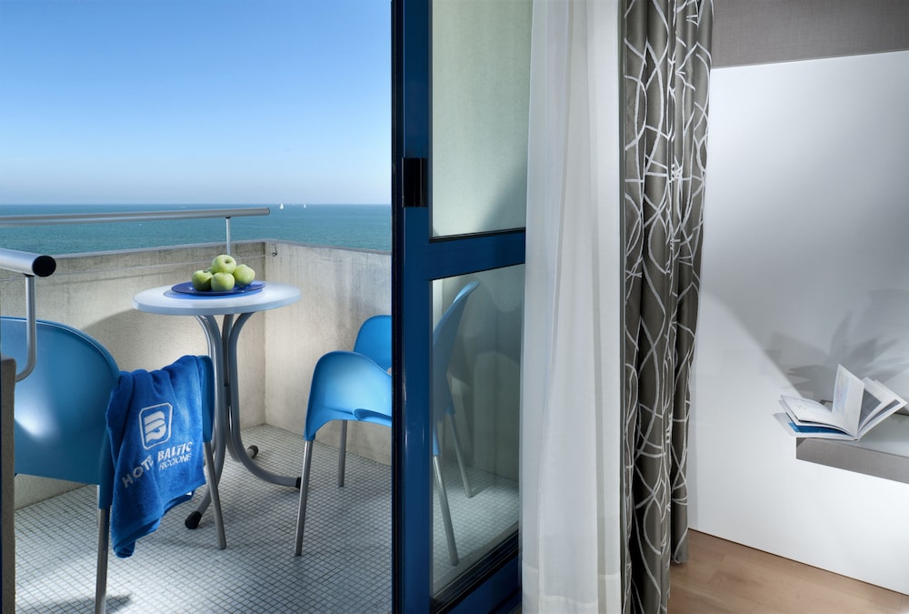 Hotel Baltic Riccione 36/68