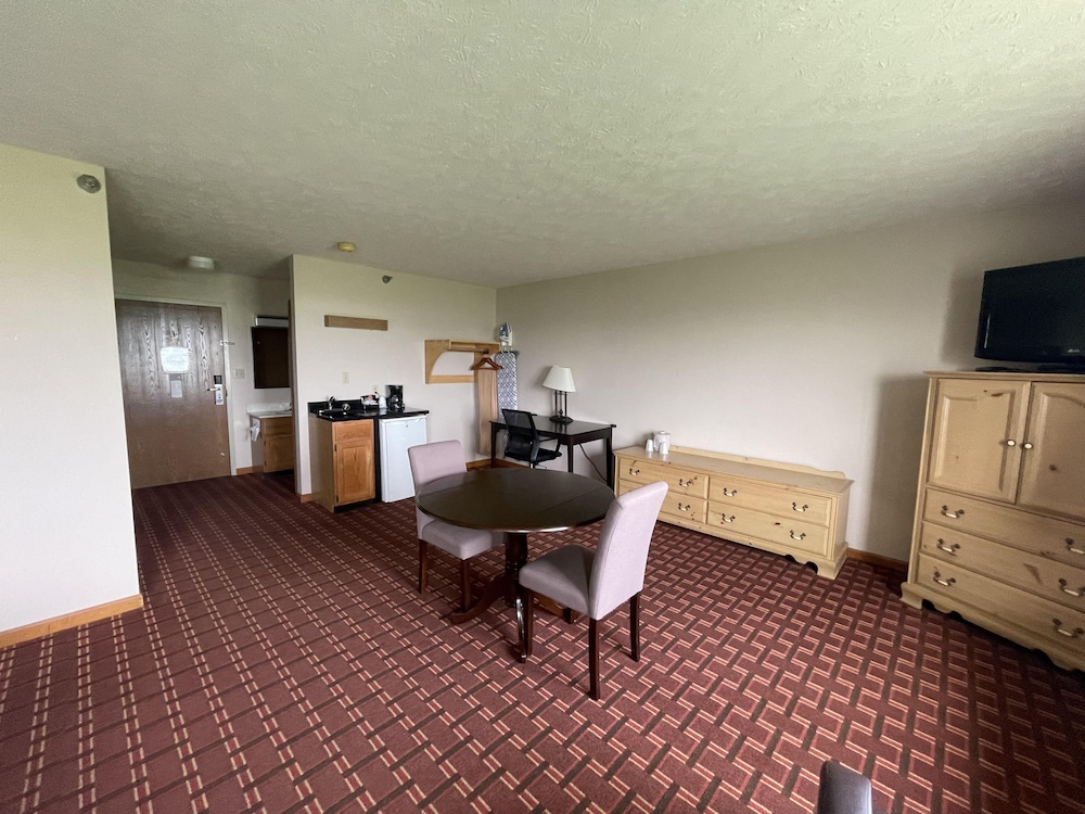 The Woodridge Inn 44/51