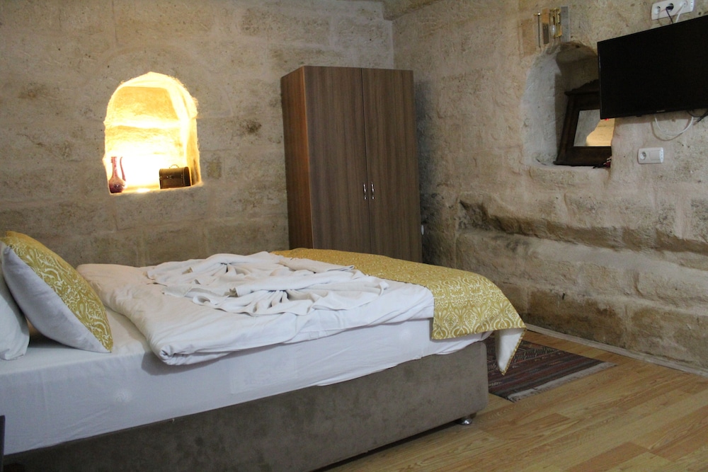 Sandik Cave Hotel 11/50