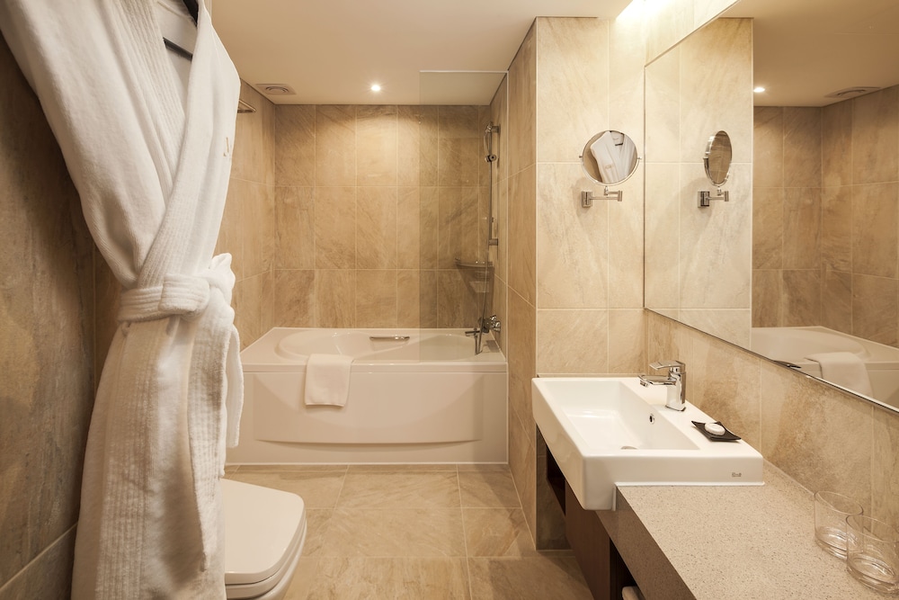 HOTEL URI& 24/60