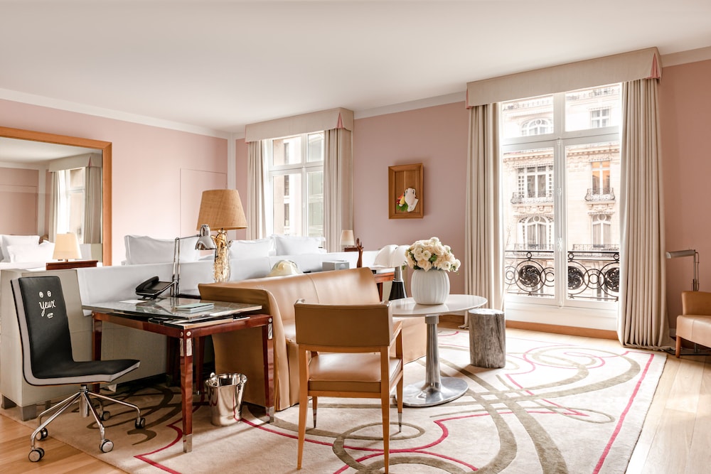 Le Royal Monceau Raffles Paris 69/80