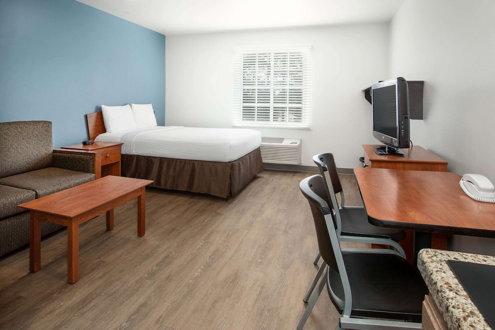 Extended Stay America - Select Suites Pensacola - Northeast 15/36