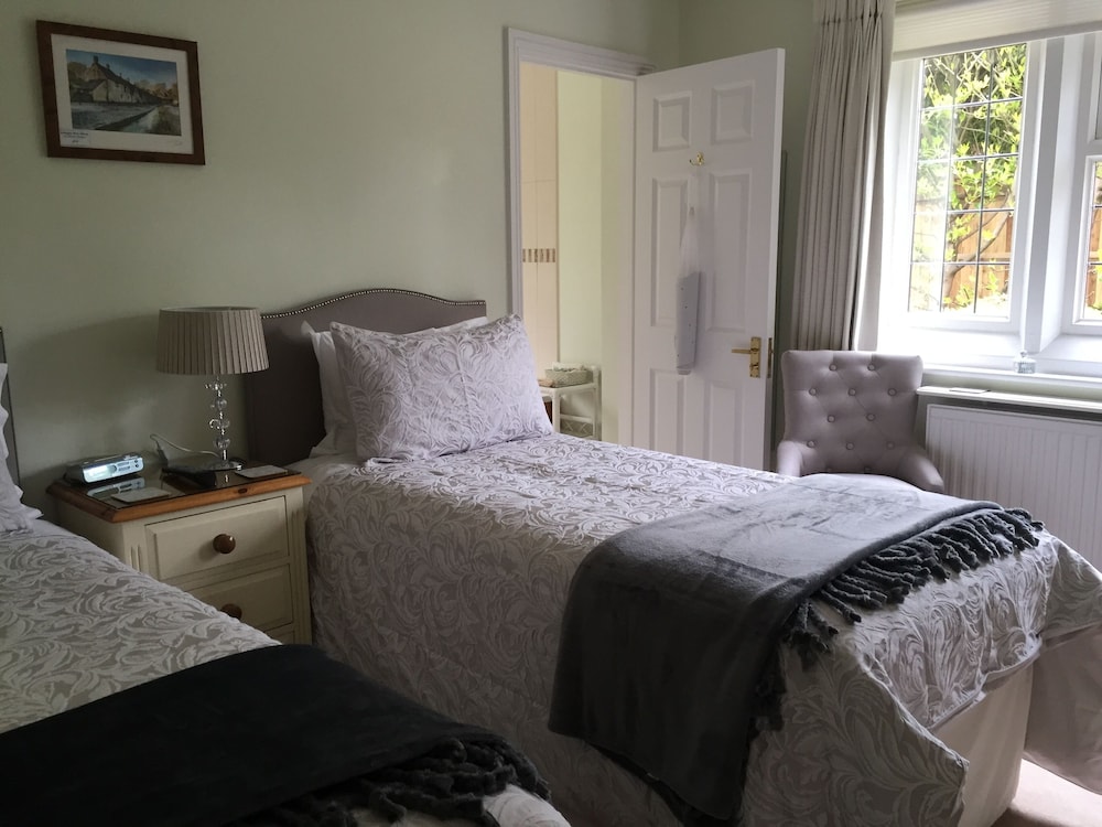 Coombe House 5/62