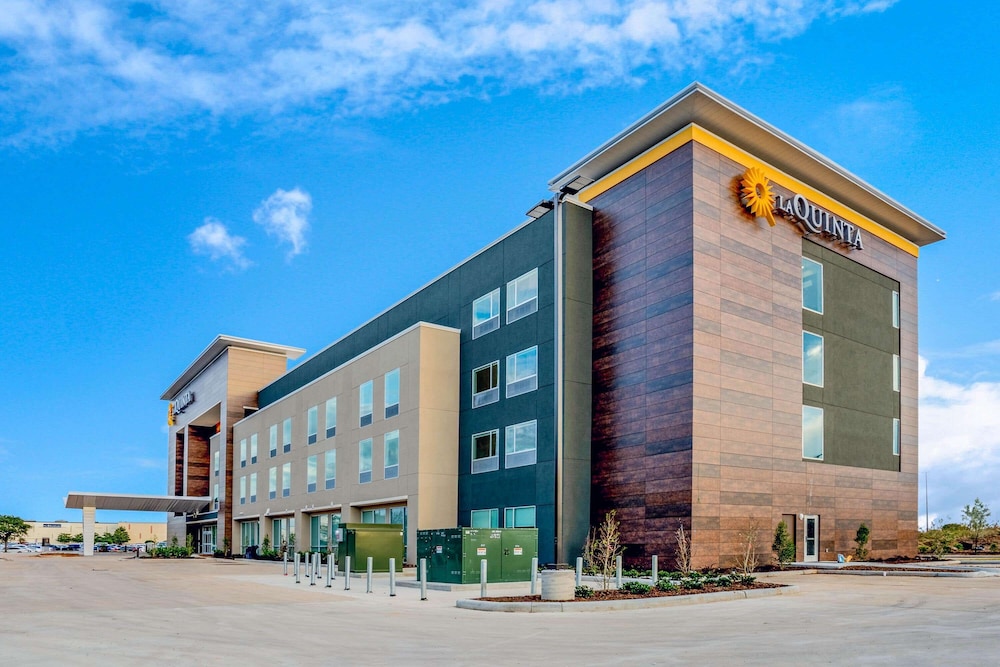 La Quinta Inn & Suites by Wyndham Katy 3/43