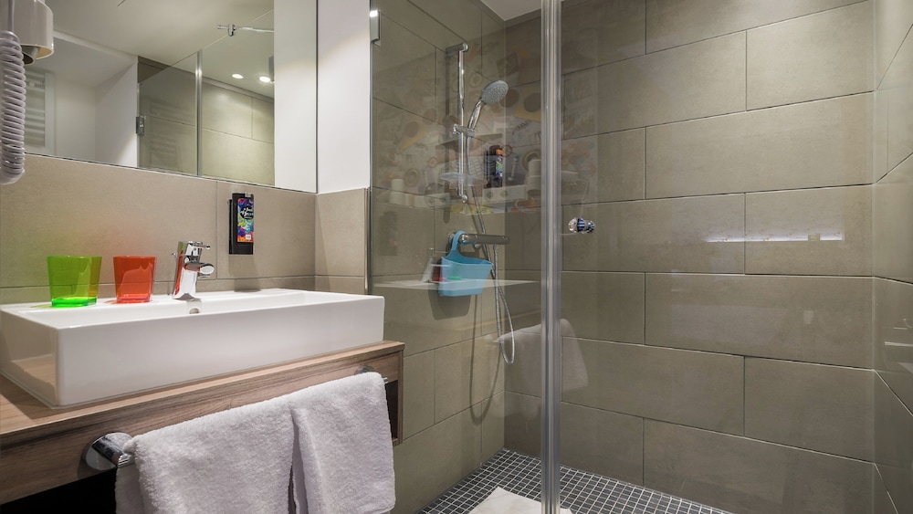 Holiday Inn - the niu, Welly Kiel by IHG 45/47