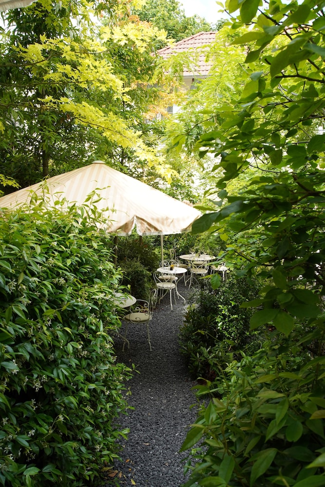 Le Jardin de Neuilly 36/48