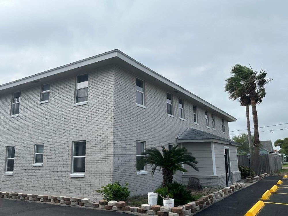 Village Inn Motel Rockport near Aransas Bay 3/50