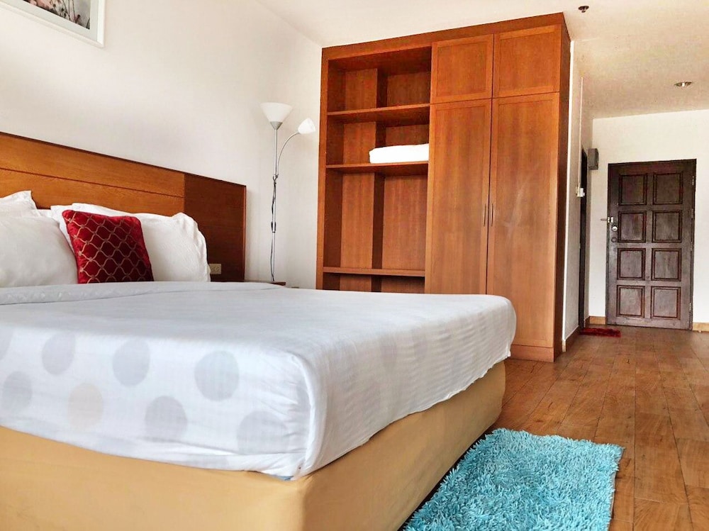 Vtsix Condo Rentals at View Talay 6 Pattaya 30/71