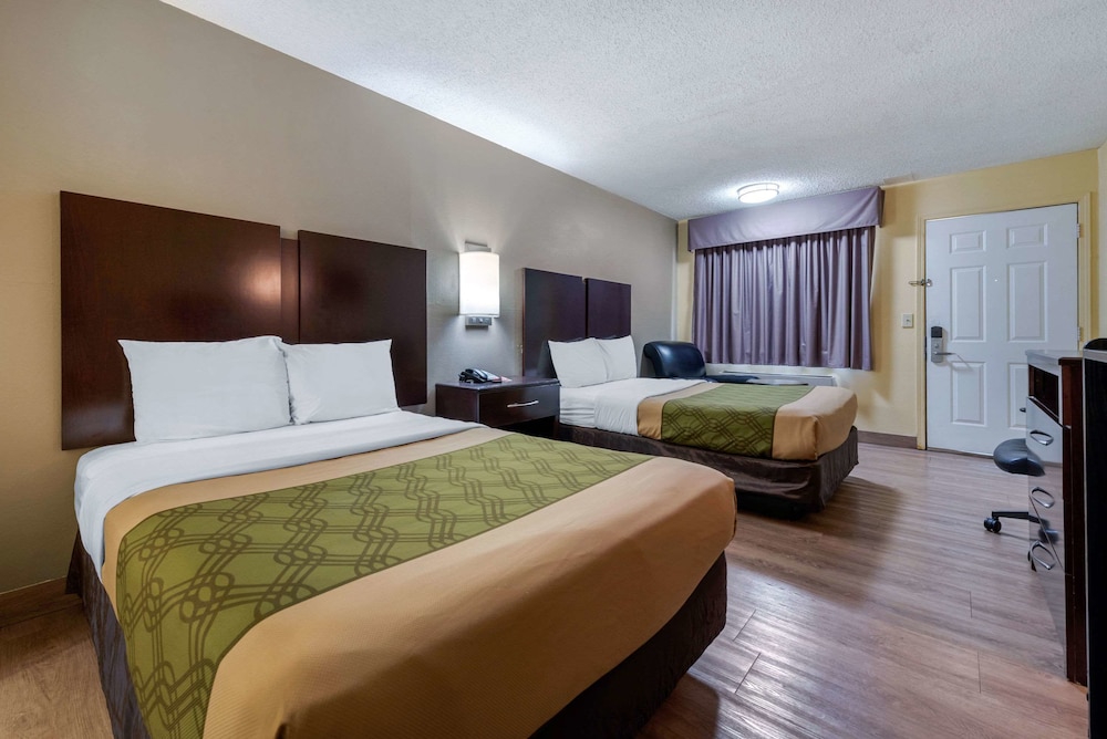 Econo Lodge Lexington Southeast 9/28