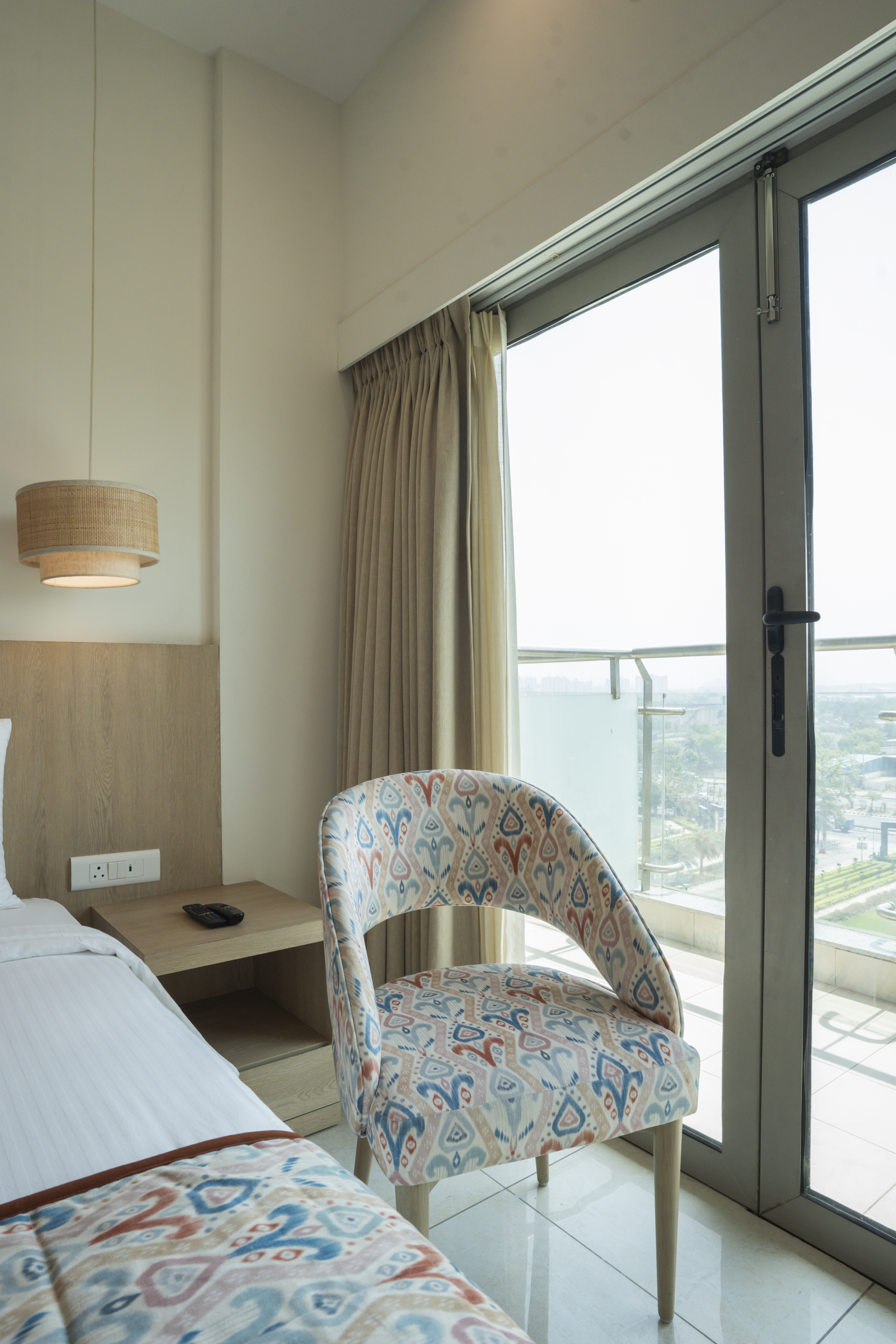 استوديو بسرير كينج، AR Suites KLJ Square 7/10