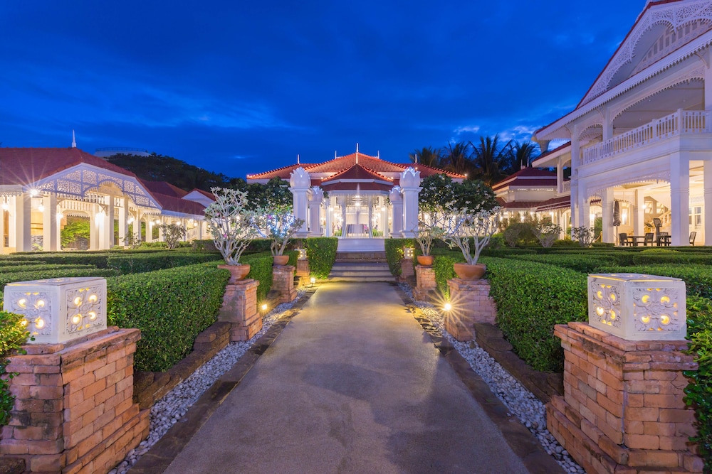 Wora Bura Hua Hin Resort And Spa 65/75