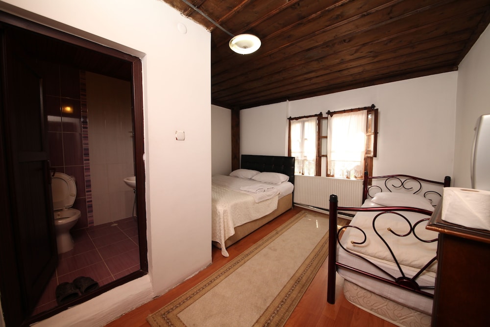 Efe Guest House 17/34
